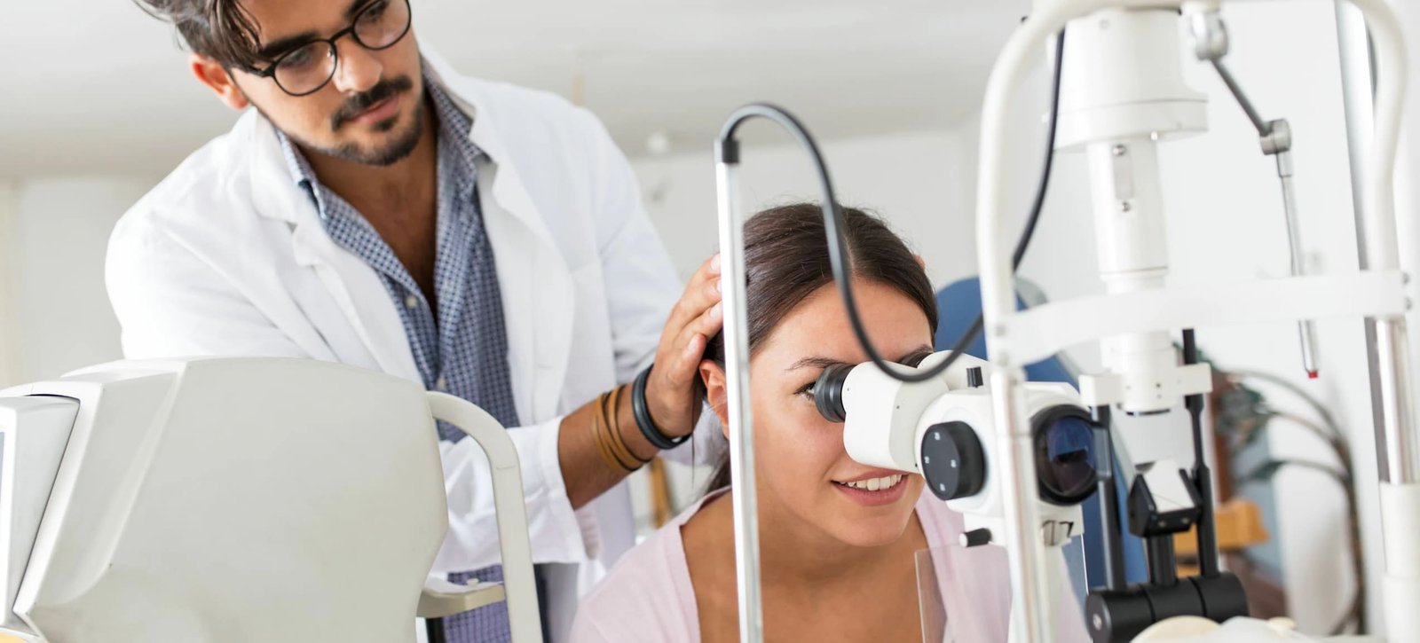 optical-store-and-eyes-exam-2023-11-27-05-30-11-utc-1-1 (1)
